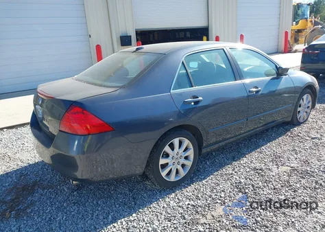 2007 Honda Accord 3.0 Ex z USA, uszkodzony, nr VIN 1HGCM66527A088871